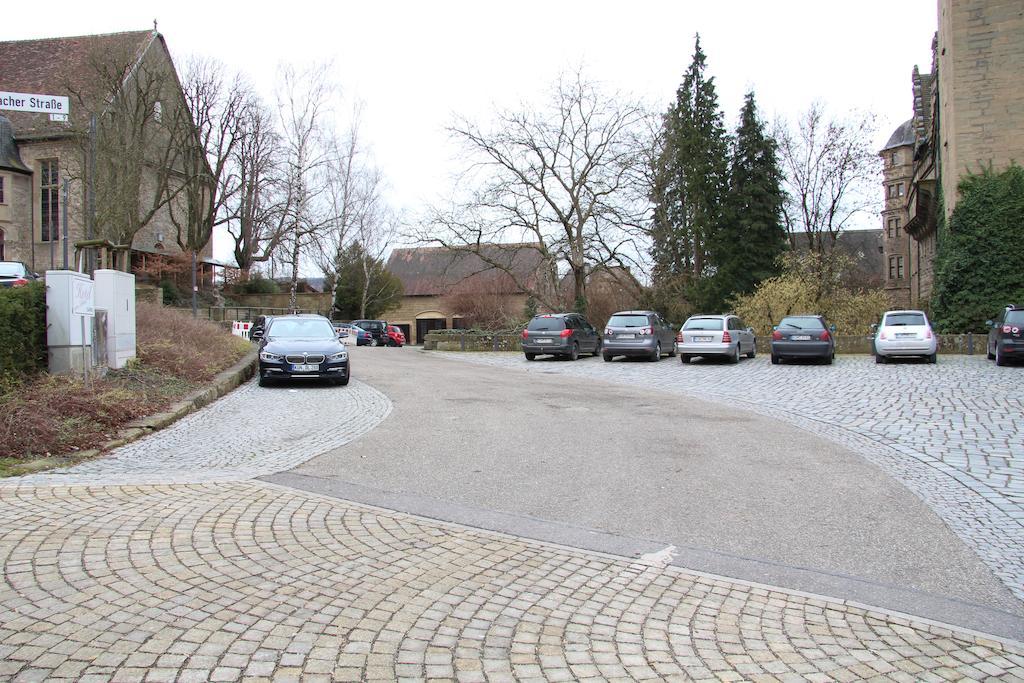 Hotel Am Schloss Neuenstein Exteriör bild